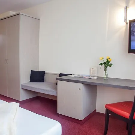 Szálloda Sporthotel Oehringen