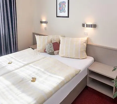 فندق Sporthotel Oehringen