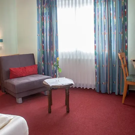 Sporthotel Oehringen فندق