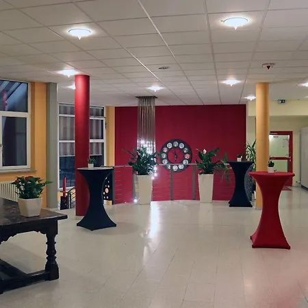 فندق Sporthotel Oehringen Öhringen