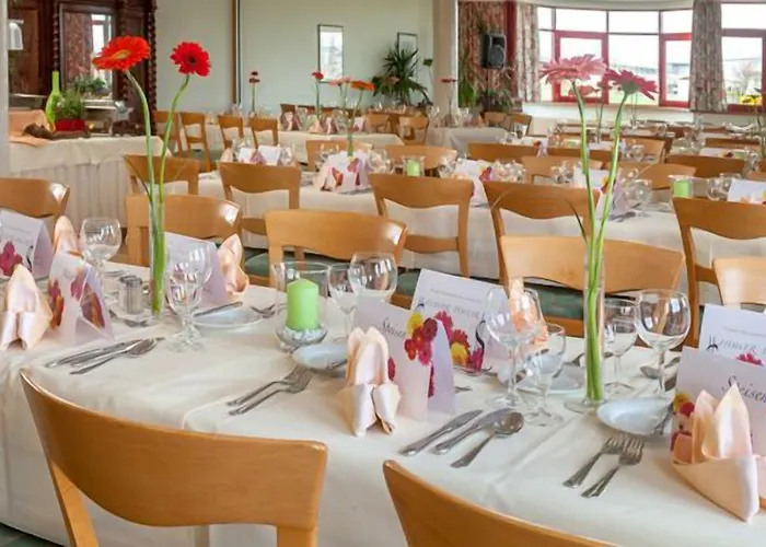 فندق Sporthotel Oehringen 3*